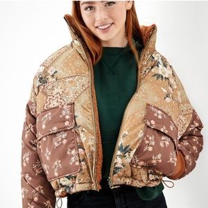 American Eagle reversible puffer jacket